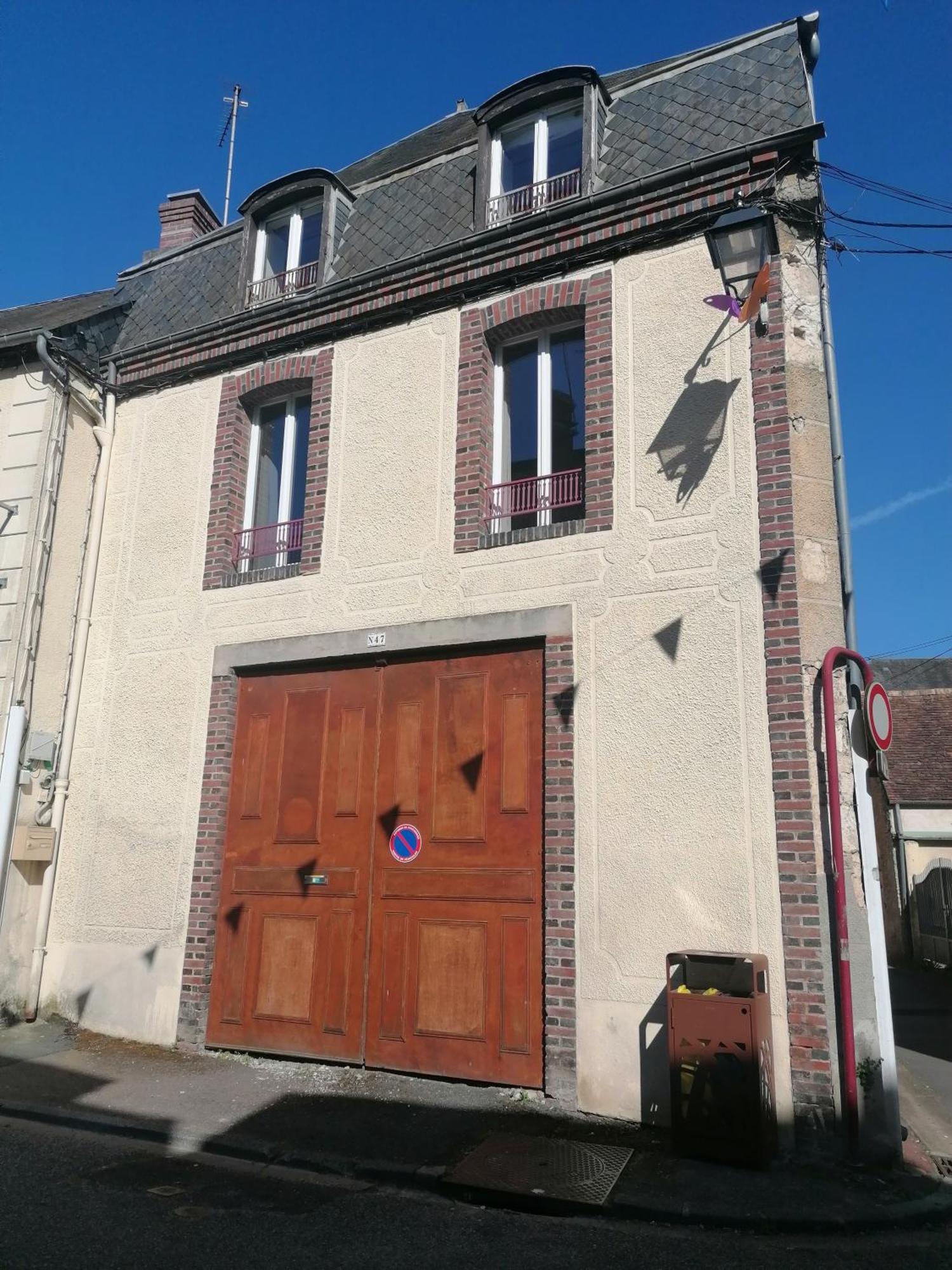 Gite A Sees Avec Garage Prive En Centre Ville 외부 사진